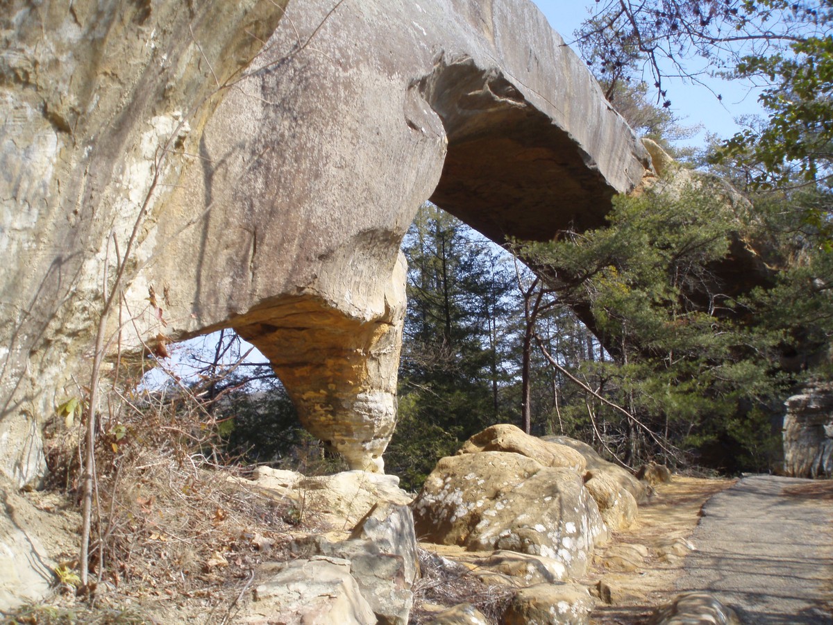 Sky Bridge, a natural arch in Red River Gorge
